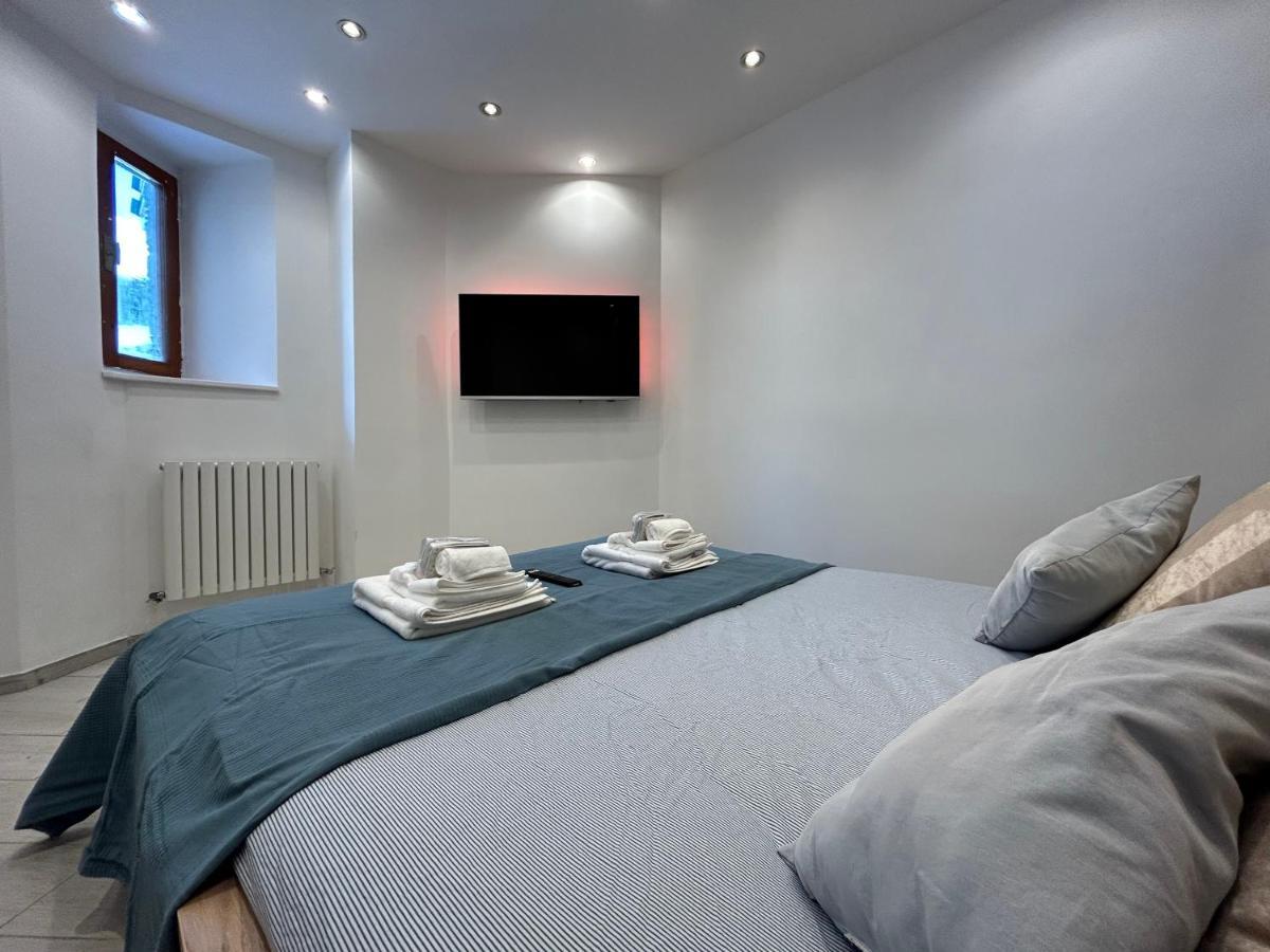 Terra Apartment - Ski In & Ski Out - Cerviniaholidays-Com Breuil-Cervinia Extérieur photo